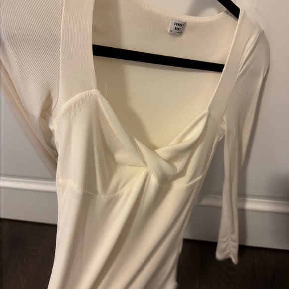 Sunday Best White Top - Picture 5 of 5